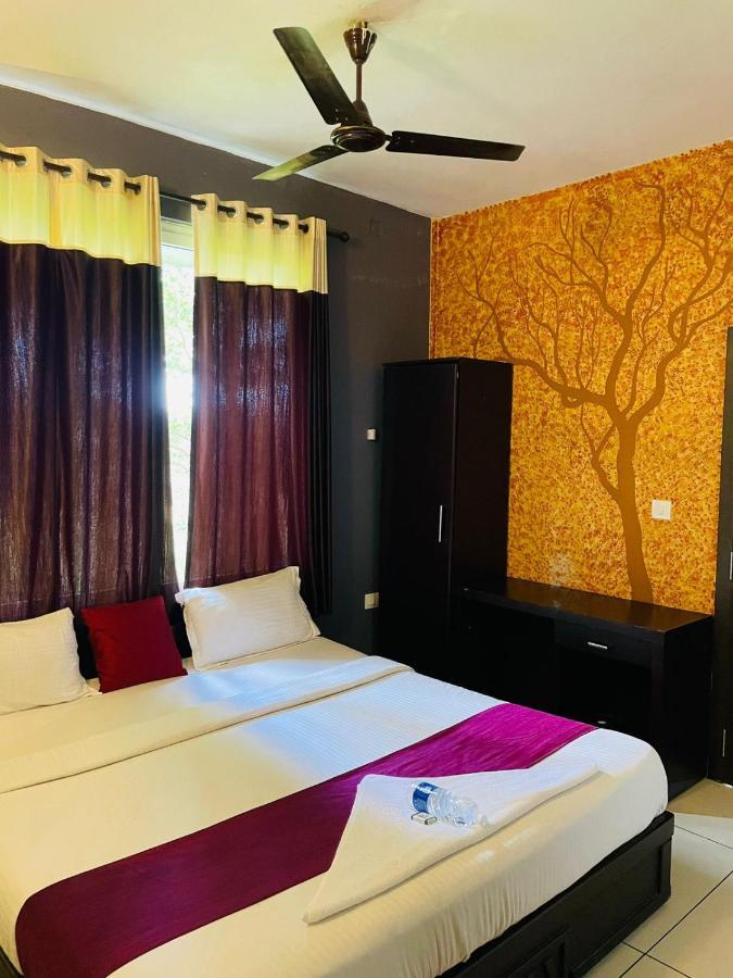 Letstay Vythiri Hill Palace エクステリア 写真