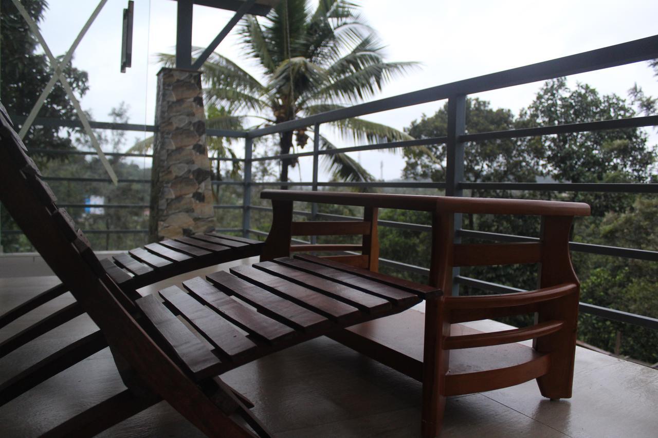 Letstay Vythiri Hill Palace エクステリア 写真
