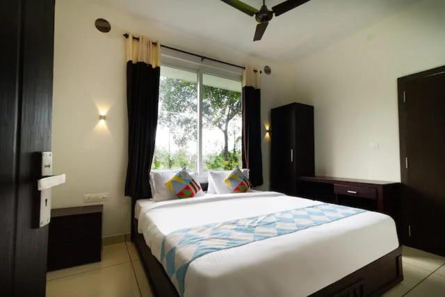 Letstay Vythiri Hill Palace エクステリア 写真